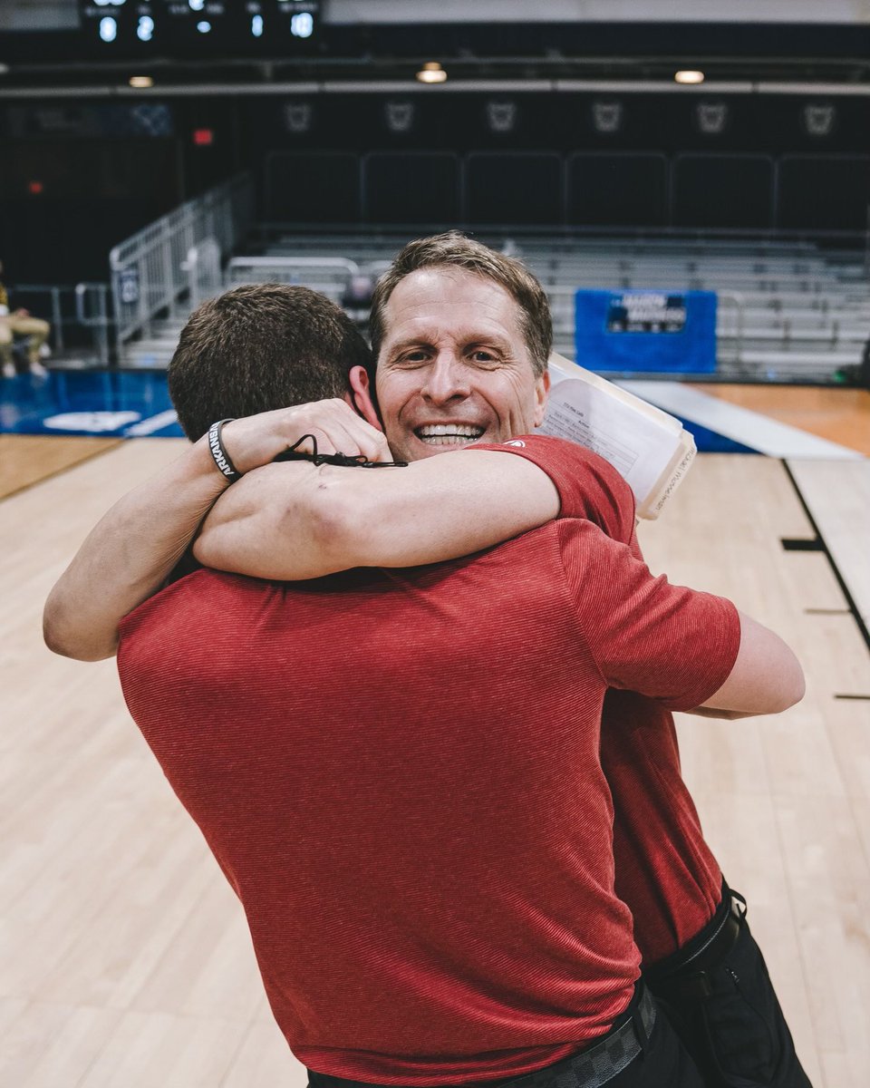EricPMusselman's tweet photo. Nothing like heading to the Sweet 16 with @michaelmuss_13! @marchmadness https://t.co/Y62ooeeCGu