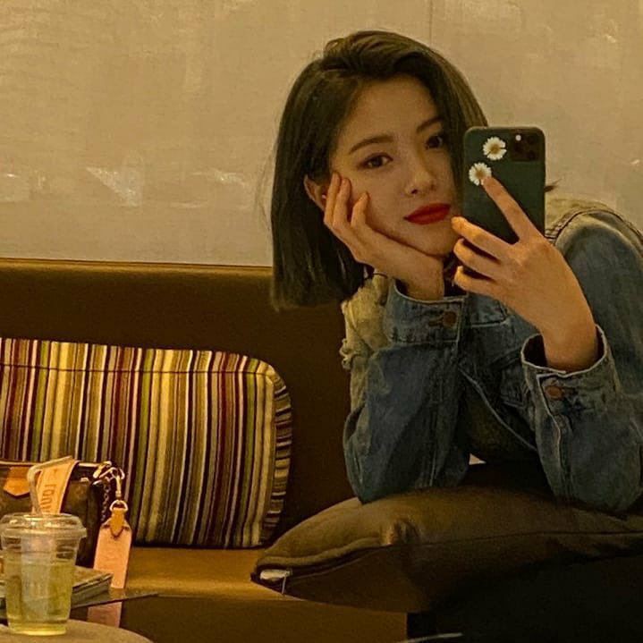 angeline tweet media
