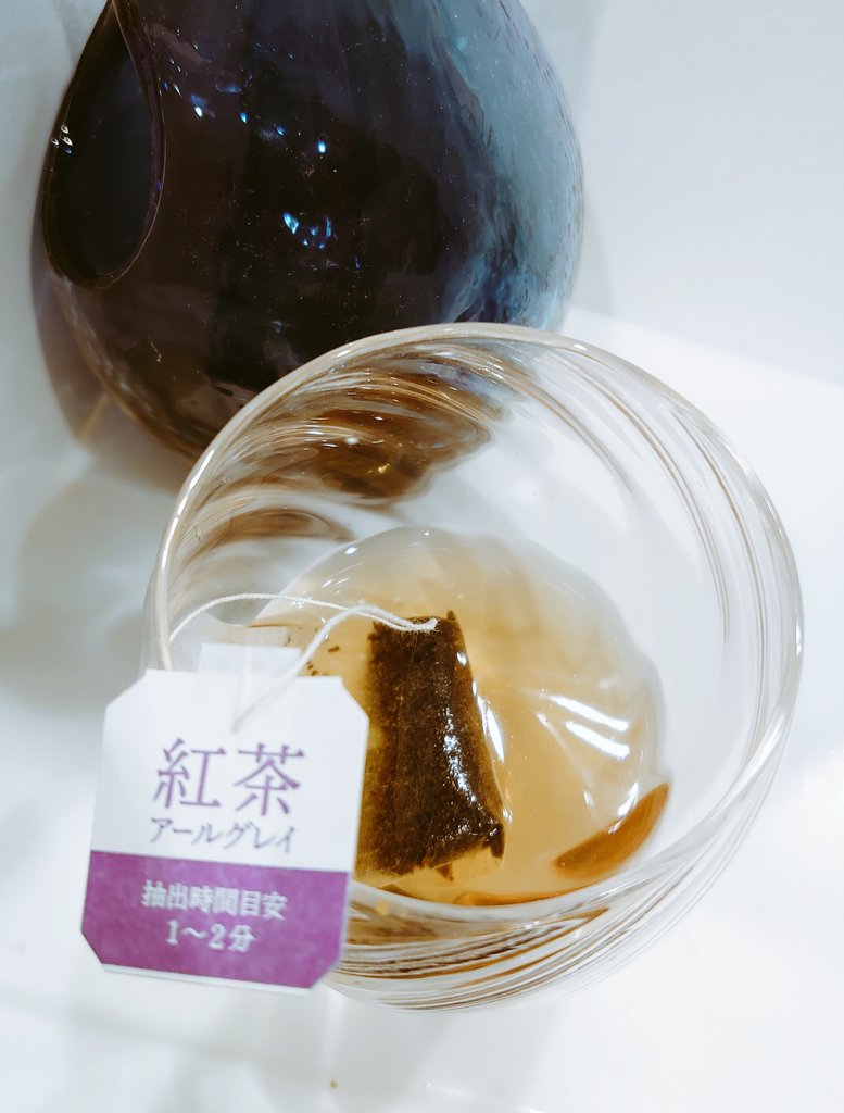 お酒ならkurand アールグレイ酒ハイボール が癖になる美味しさ 日本酒にアールグレイのティーバッグを入れて5分ほど揺らし 炭酸水と1 1で割る 鼻に抜ける紅茶の香りが爽やかで最高です お酒ならkurand アールグレイ酒ハイボール が癖になる美味しさ 日本酒にアールグレイのティーバッグを入れて5分ほど揺らし 炭酸水と1 1で割る 鼻に抜ける紅茶の香りが爽やかで最高です