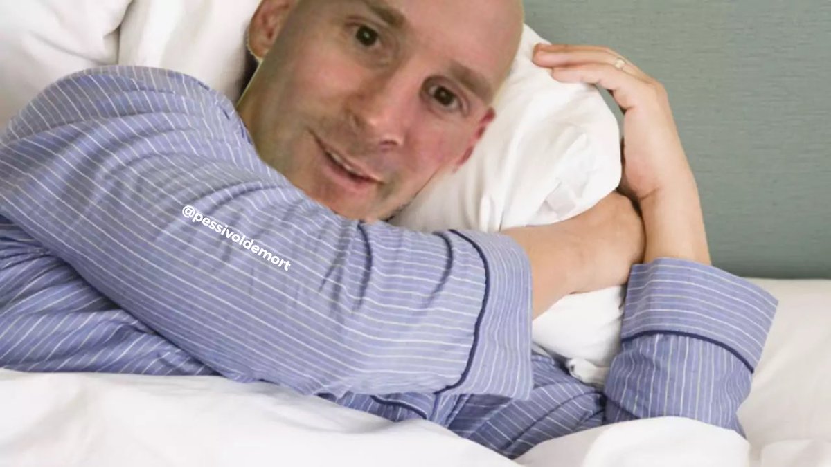 pessivoldemort's tweet photo. Bonne nuit à tous les pessi qui restent dignes #PessiLivesMatter #pessi  #pessiaugoulag  #pessiTakeOver https://t.co/PXjHZ9MEaL