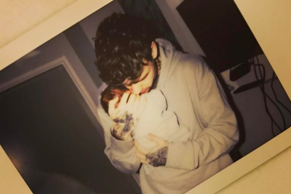 Happy 4th Birthday Bear 🐻 I say this everytime but it feels like it was only five minutes since it was announced that he was born and everyone went crazy ❤ <a href="/CherylOfficial/">Cheryl</a> <a href="/LiamPayne/">Liam</a>