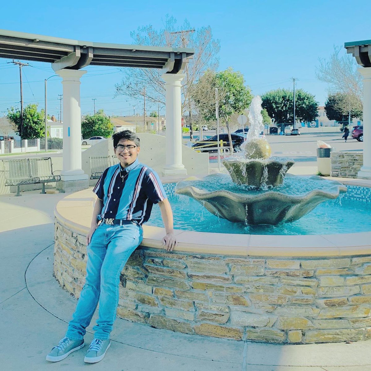 insta_rheytweet's tweet photo. Just let go, and go with the flow of a water fountain..😜⛲️#Amazing.😊🌟#ParkTime!😌🚴‍♂️#OutfitOfTheDay.😍⚜️#CaliforniaLife!🥰🌴🌴#PhotoshootDay.📸😁#WeekendBonding.😉#Sunday.😃✨ https://t.co/iJHwCDjGeD