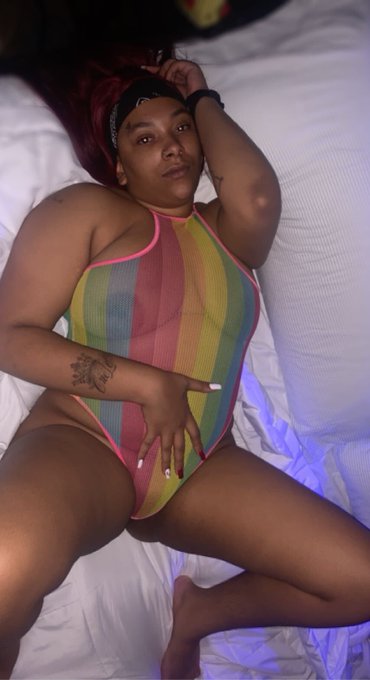 IssaVibe😩💛 https://t.co/jr6uyujZOv