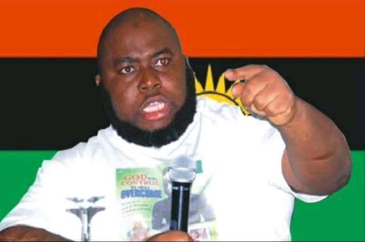 BiafraHRA's tweet photo. Video:
The chairman, Biafra De-facto Customary Government Implementation Committee, Alhaji Mujahid Dokubo-Asari addresses Biafrans all over the world.

Watch and listen to the speech via the link

https://t.co/qwlxhiuFtp

#BDCG
@BIAFRANATIONS https://t.co/tTf6fVA0V1