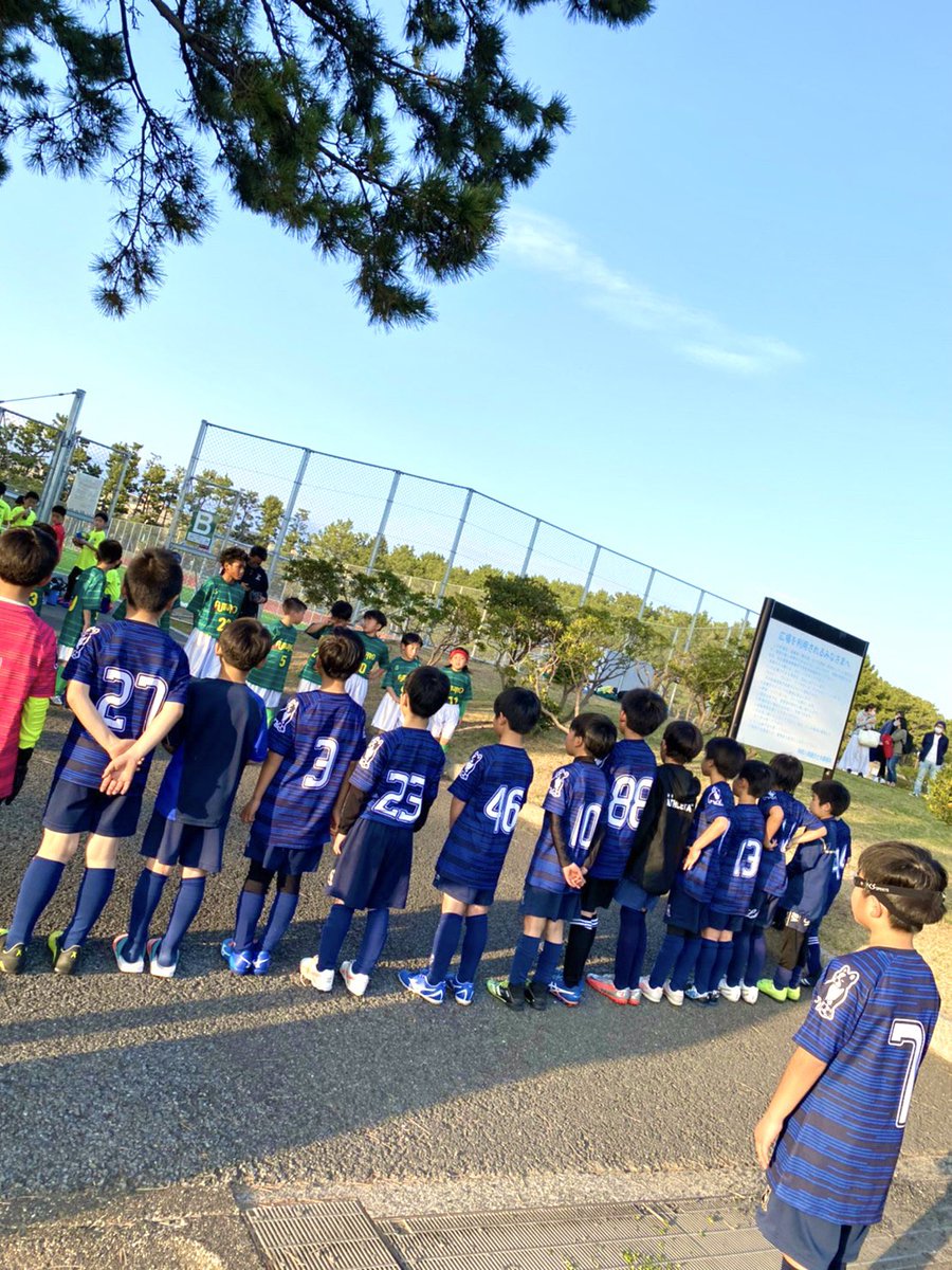 【 #fcp2年生 JFC FUTURO戦 】

土曜日2年生は、JFC FUTUROさんと試合をさせて頂きました！

ハイインテンシティ・ハイトランジションを表現しつつ行いました！

詳しくはFacebookにて⚽️

m.facebook.com/fcporta2019/

#FCPORTA #fcp2年生 #選手募集中