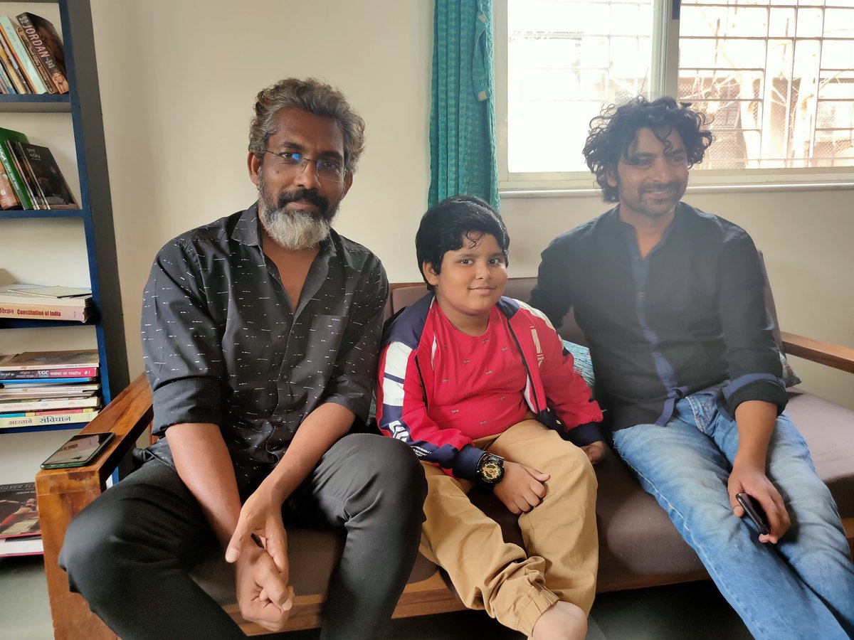 lilchamp_jayas's tweet photo. Yesterday re-unite with #nagrajmanjule sir and Sudhakar Sir #jaudenava #WorldWaterDay #ArmyConfessionTime #MondayMotivation #Prayers #Anniversary #jantacurfew #mondaymorning #SaveWater #ValuingWater #jayaskumar #jayasights #chhotebhagwan #jhoond @SrBachchan @Nagrajmanjule https://t.co/JH6dgohkOy