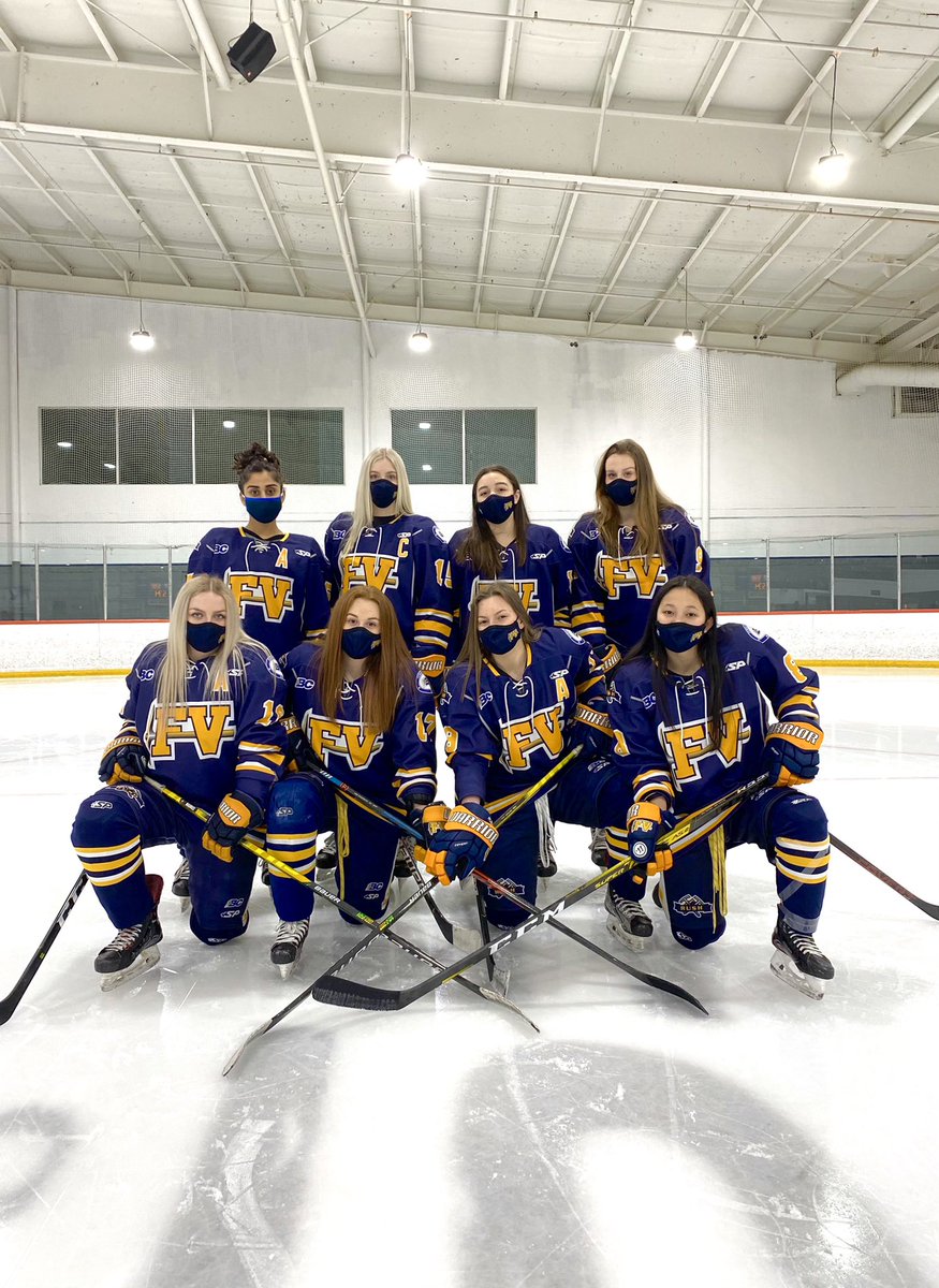 So proud of all the grads, especially these ones⚒ The past 3 years together have been incredible. I just wanted to thank you for being the best teammates, friends and role models I could have ever asked for. I know whatever is next for you will be great. Good luck!💛💙  #Rushon2