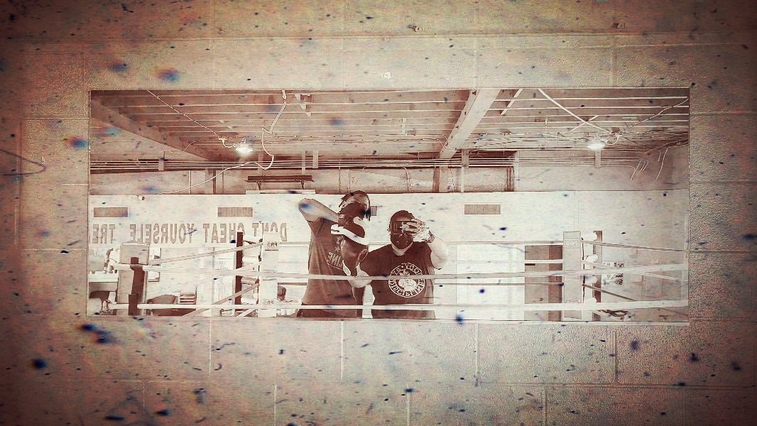 Jodeltino's tweet photo. Reflection. It's been a whirlwind week. But though the cloudy dust and broken gravel I managed to find my footing and remembered how to stand. #bodybydiscipline #bodybydisciplinelg #gotdiscipline #poweractivity #boxing #boxinglife #lemongrove #lifeinthelg #proboxing https://t.co/vmVoP7vEXz