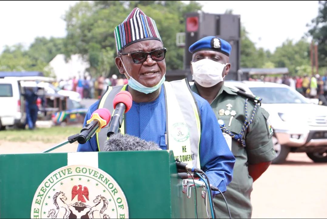 NigeriainfoFM's tweet photo. Gunmen suspected to be armed bandits on Saturday attacked the convoy of the Benue state governor, Samuel Ortom. @wemimospot asks:

► What's your reaction to this?
► What's your solution to banditry?

☎️ 0700993993993
☎️014657190 (Female Only)
📩 08095975805

#NigeriaInfoMCF https://t.co/oFuaLWEUEA