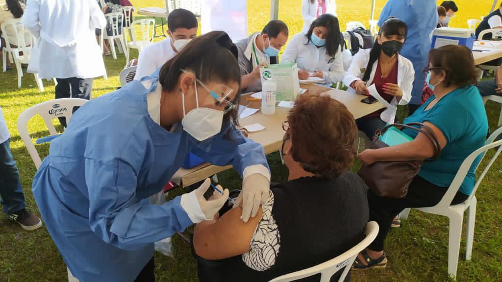 ¡MAÑANA EN BOCA DEL RÍO Y POZA RICA INICIA LA VACUNACIÓN A ADULTOS MAYORES!

Continuando con el Plan de Vacunación, este lunes 22 de marzo se comenzarán a aplicar vacunas a nuestros abuelitos cuyos primeros apellidos comienzan con las letras de la A a la D;

1/2