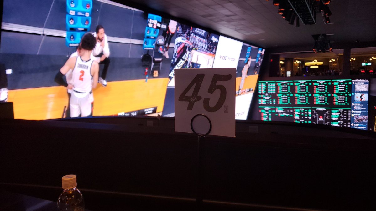 iplay0nu's tweet photo. That 93' Jordan comeback number at the @CircaSports and @victoryburgerlv https://t.co/QBmKVZFWaW