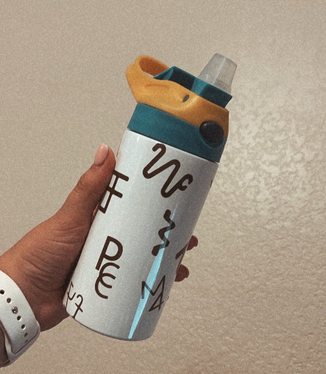 l_lboutiquee's tweet photo. Next generation tumblers for the cowboys & cowbabes that don’t need that sippy no more!! ⚡️🐄
#brands #cattle #cowboy #cowbabes #tumbler #keepitcold #cup #cowkids #ranchy https://t.co/DxHepXh25K