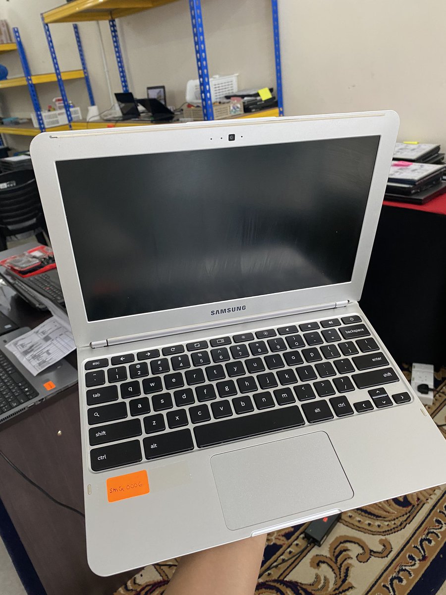 aLia_curios's tweet photo. Habiskan stock terus ! Laptop harga RM500 ada banyak unit, sumpah kau takkan dapat kat kedai lain. Paling gila i5 pun banyak bawah 1k

Tab ? Aku ada yang harga 300. Autocad laptop pulak semua bawah 1.5k siap ssd dgn 8gb ram

Ni murah tahap gaban ! aku nak bantu semua orang ! https://t.co/XZgG8lhHY8