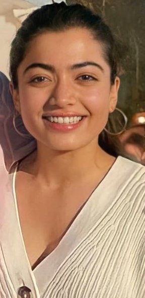 9100Jay's tweet photo. Only 2 Weeks Left For My Cutie's Birthday #RashmikaMandanna @iamRashmika #2weektogo 😍😍😍😘😘😍😘😍😳😘😘🔥💞🙈🙈🙈 #advancehappybirthday https://t.co/kQ6RvE0nEd