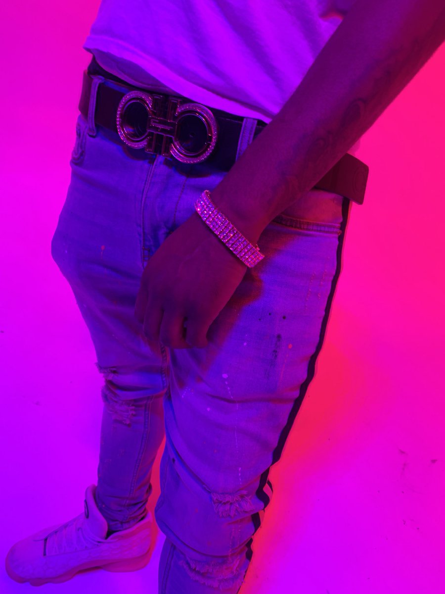 LORDToozy's tweet photo. Test2menT- photoshoot https://t.co/ckSoluJCf1