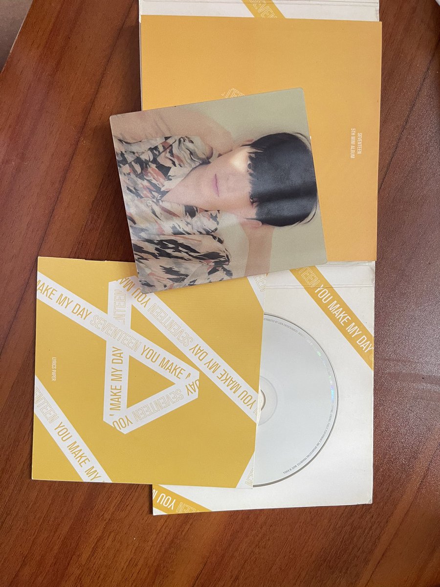 snapshootjaem's tweet photo. wts lfb

YOU MAKE MY DAY 

meet version 
— w jihoon lenti ; 350 php
— w/o jihoon lenti ; 250 php

set the sun ver 
— with dvd ; 400php

TAGS: scoups seungcheol jeonghan joshua  jun junhui soonyoung hoshi wonwoo woozi dk seokmin mingyu vernon seungkwan dino pb ymmday https://t.co/m427kXXYoy