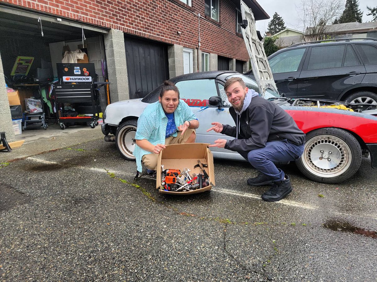 coleman_wall's tweet photo. Gave away all my old tools today!

So happy I was able to give back, video coming soon, link in bio!

As for me, this is just the beginning, we gonna be doing all kinds of cool give aways as I grow on Youtube👏🏼 https://t.co/8G7eSOzcnD