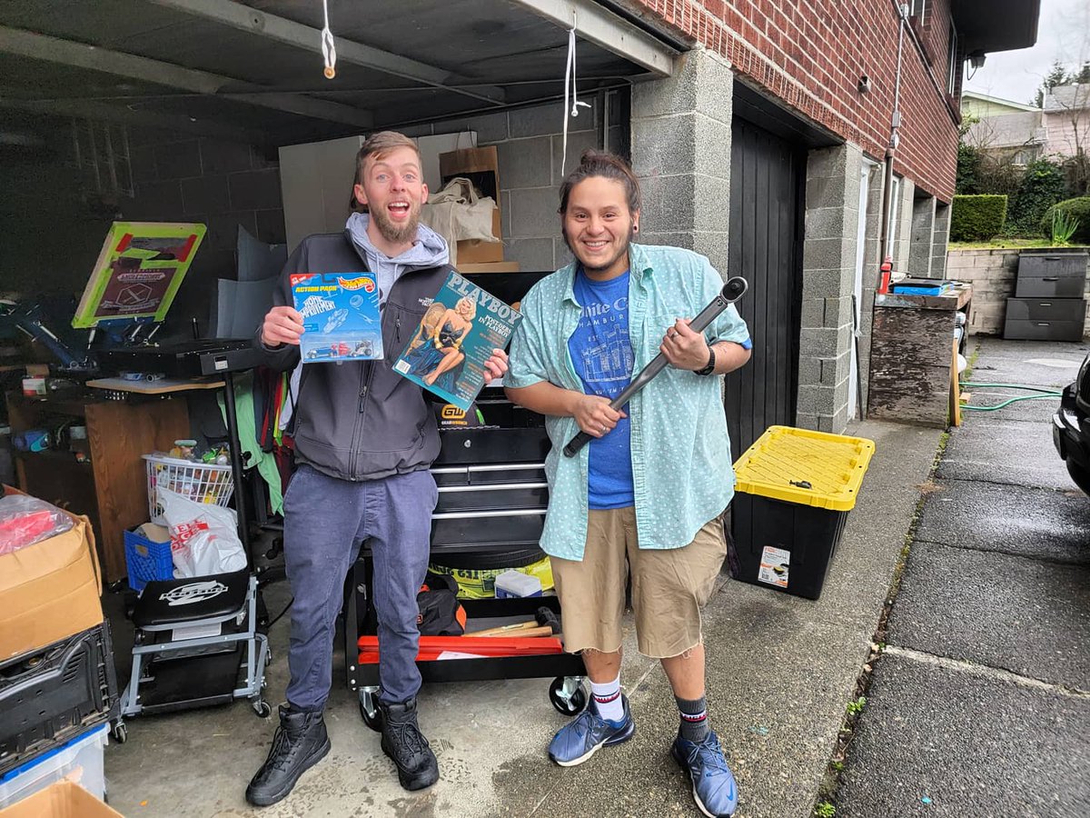 coleman_wall's tweet photo. Gave away all my old tools today!

So happy I was able to give back, video coming soon, link in bio!

As for me, this is just the beginning, we gonna be doing all kinds of cool give aways as I grow on Youtube👏🏼 https://t.co/8G7eSOzcnD
