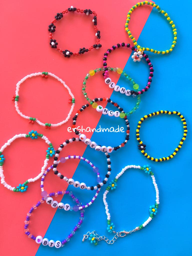 ershandmade01's tweet photo. Kpop Bracelet

🏷️Handmade
🏷️Price 15k-25k
🏷️Size 17 cm Standard
🏷️Bead Material Premium
🏷️Made with strong elastic

🏷️Order Link in bio

#bracelet #beadsbracelet #kpopbracelet #idolbracelet #ershandmade #manik #bracelethandmade #gelangmanik #gelangidol #gelangkpop #koreabracelet https://t.co/mvi2gEDJTX