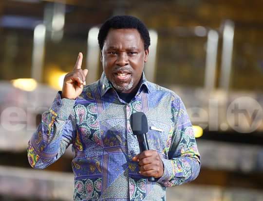 09emmanuelTv's tweet photo. If you need prayers and healing message from me now end the problems in the name of Jesus Christ... https://t.co/PR2AfcgJ4w