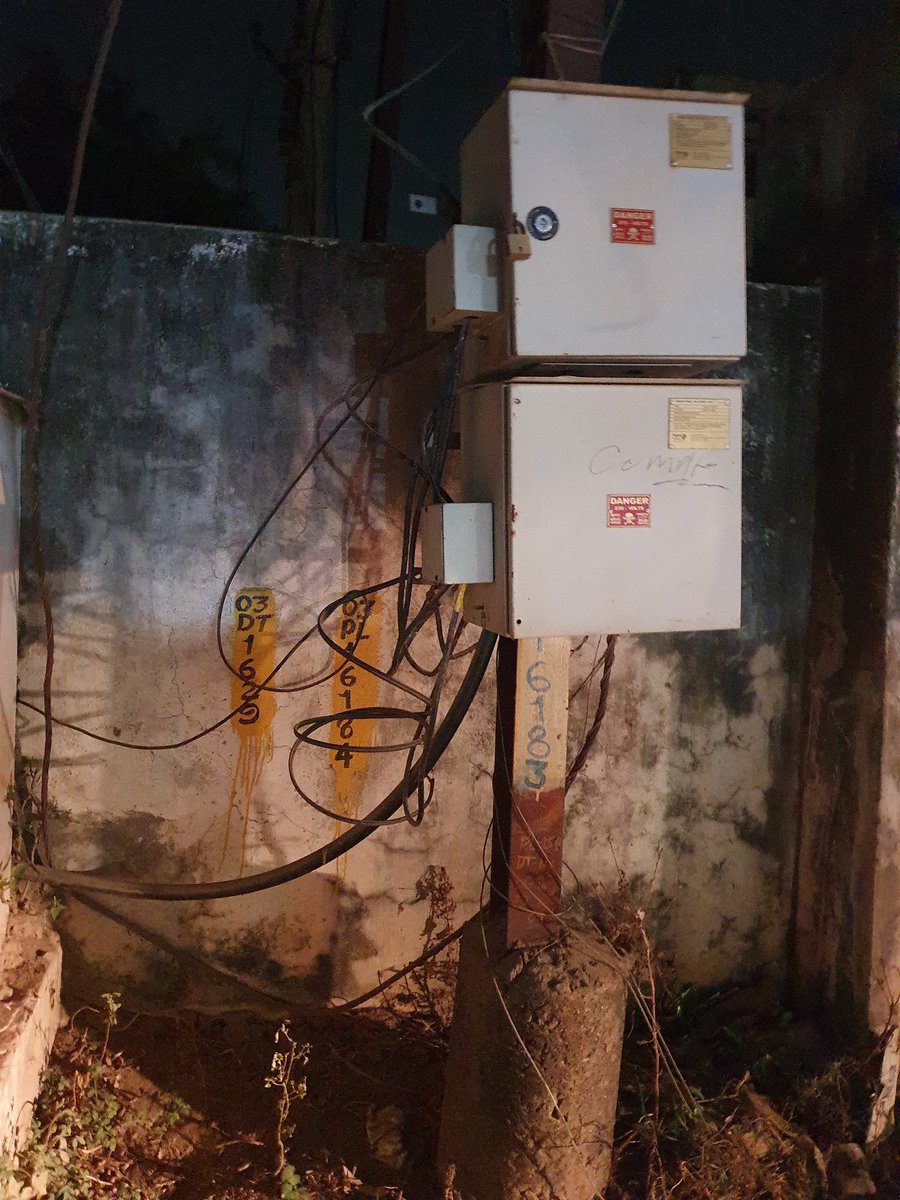 abhi_90's tweet photo. @CMCCuttack @AnanyaDasIAS Madam kindly take necessary steps as all senior citizens are staying in this area and the street lights are not working since last 15days. Ward No-7. https://t.co/t0LQuVQxYD