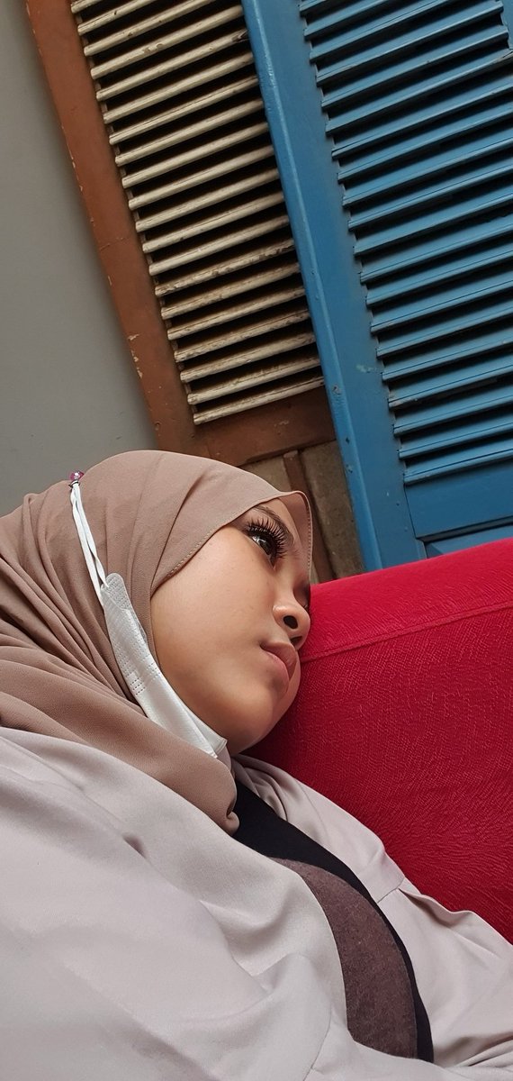 3dent_id's tweet photo. Aku sedih.. duduk sendiri.... ada yang mau nemenin Ceppy? https://t.co/cT4uTbTgWg