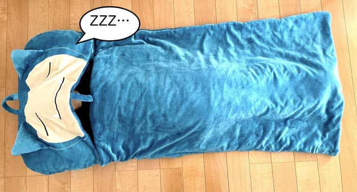 ゲットだぜ 嘘でしょ しまむらにめっちゃ可愛い カビゴンの寝袋 が売ってるん Buzzfeed Japanのイラスト