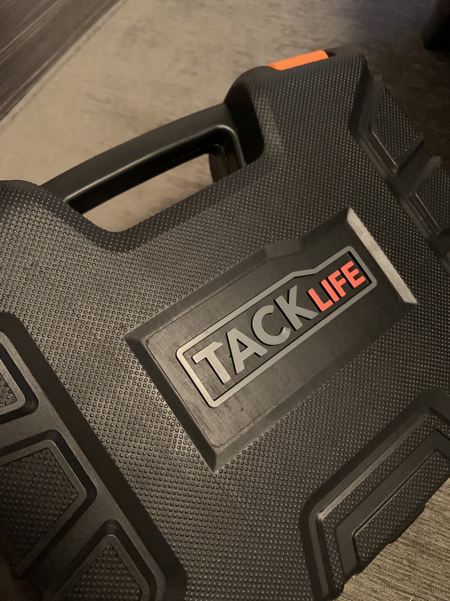 Takuroucobra's tweet photo. きた〜♪Amazonさん、仕事が早い‼️😆
よし、磨き倒す✨✨
#Amazon  #tacklife https://t.co/kXXZM8m166