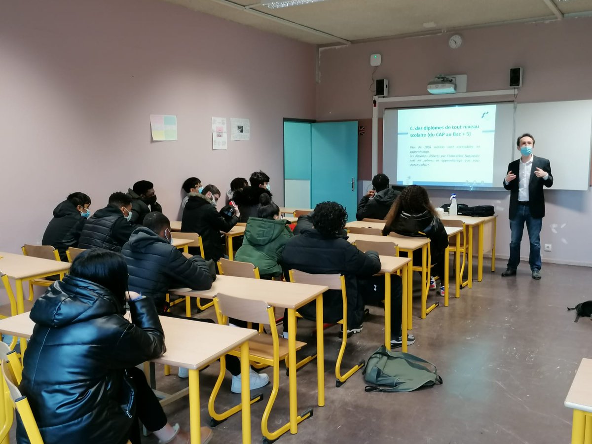 Blum_Creteil's tweet photo. Merci à Emmanuel Gauvin et à Béatrice Rodot (Développeurs de L’Apprentissage Val-de-Marne) pour leur présentation ce lundi 15 mars à environ 80 élèves de  filières professionnelles et technologiques https://t.co/9ZAmRU0vR7