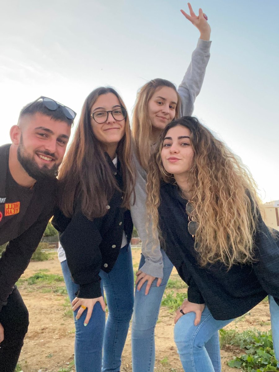 Mis niñas❤️
<a href="/florleon_m/">Flor León🌸</a> 
<a href="/martaabarrios/">Marta Barrios</a> 
<a href="/__lauraasencio/">Laura Asencio</a>