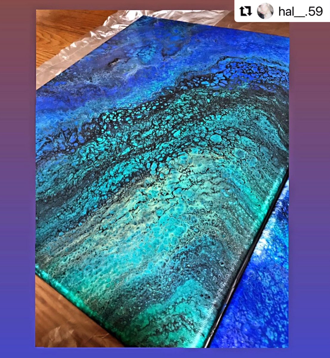 Dec18Hy's tweet photo. 海をイメージして色入れたのに地球に見えてきた🌍
#アクリル絵の具
#海　#地球 https://t.co/e1J2fudqMv