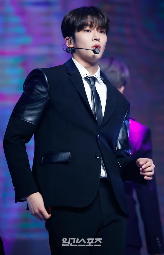 tall9cafe's tweet photo. VISUAL KING[비주얼킹] IS BACK!

#rowoon
#kcon3
#SF9 #에스에프나인 
@SF9official https://t.co/kw9oJ5gwER