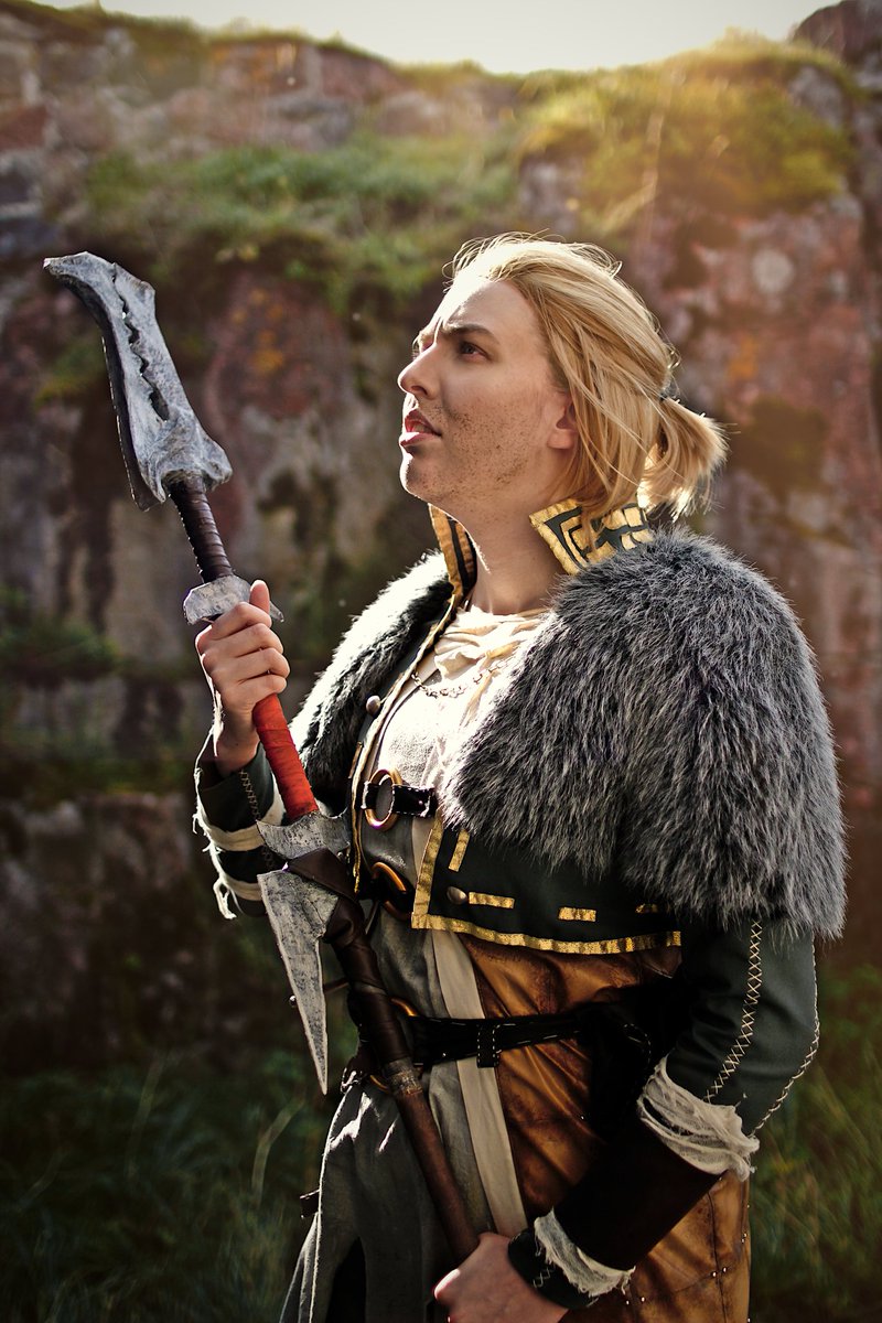 vilmastointi's tweet photo. 📌 hello!! I'm Vilma; costume designer, cosplayer, tabletop rpg fanatic and your friendly local wardrobe assistant ✨

🔹 you can find me on instagram at https://t.co/K6f95z564g

📸: @milliliina , @Chamira_a and @alivewiththesun https://t.co/BFzlbLq5p0