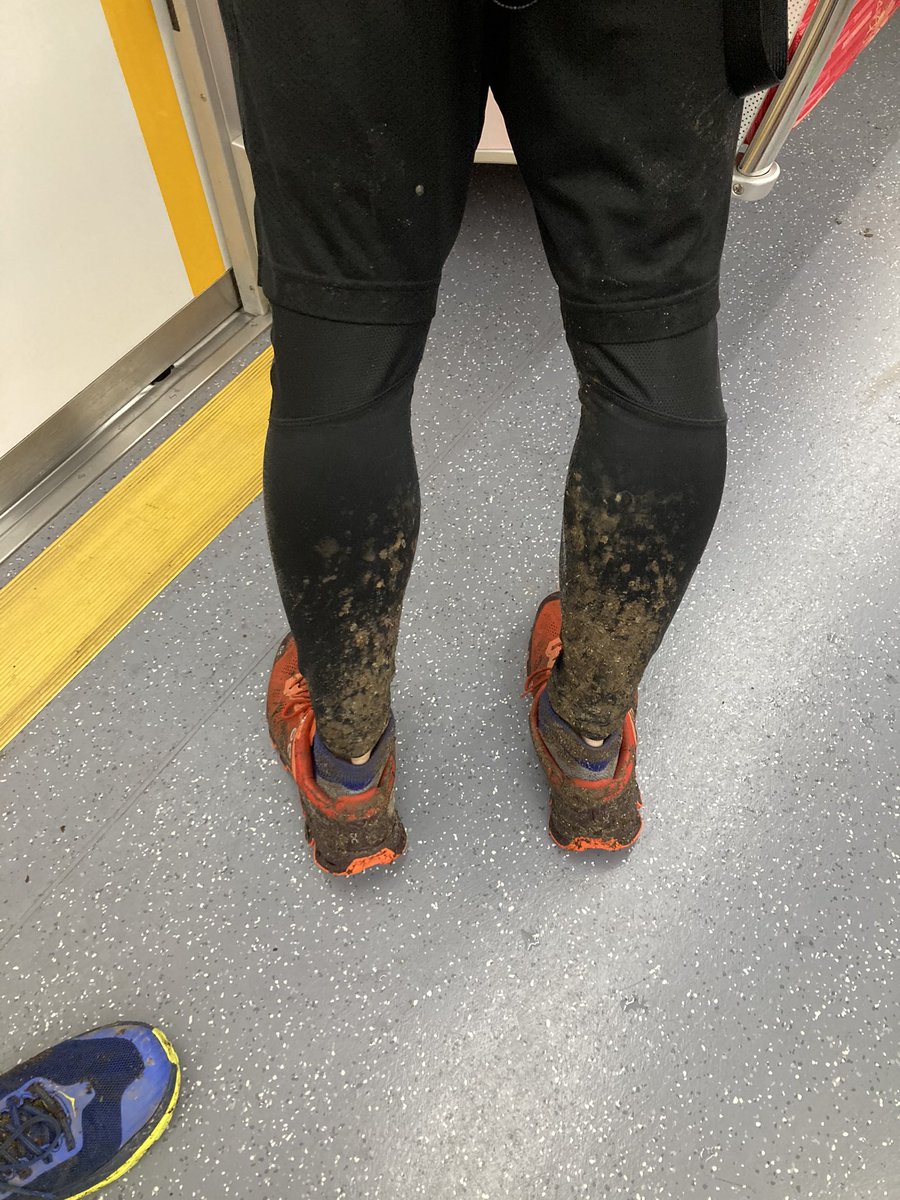 01MAY1985_TK4's tweet photo. 21MAR2021 第24回六甲縦走キャノンボールラン(SPEED)🏃‍♂️💨⛰☔️💦

10時間33分27秒でFINISH🏁

あいにくの雨でしたが凍えながらも無事完走できました⛰☔️😭🥶👊

Jユニランナー神戸マラソン支部+1🌸で写真を撮れてよかった😊

#六甲縦走キャノンボールラン
#Cloudventure
#Jユニランナー 
#Jサポランナー https://t.co/6WryoSRuv3