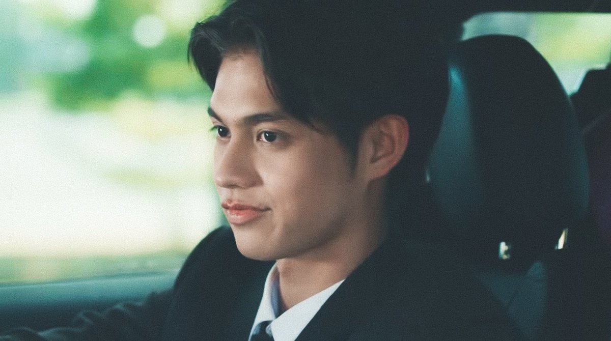 brighterday1227's tweet photo. เวอร์ชั่นแคปจากยูทูปชัดกว่า หล่อมากกก😭😭😭😭😭😭😭😭

#คั่นกูthemovie
#2getherthemovie 
#bbrightvc https://t.co/3P3VblWshq