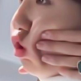 THEJKLIPS's tweet photo. cheeks and lips are adorable. https://t.co/yJneujkhvL