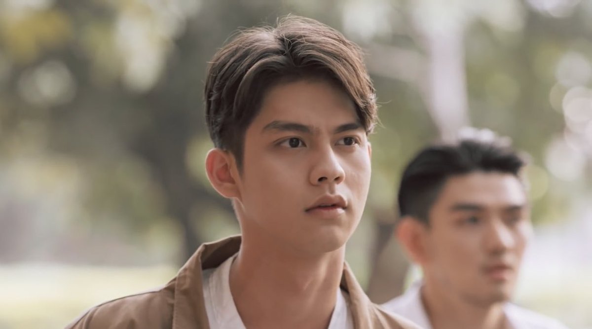twinklemetawin's tweet photo. #คั่นกูthemovie #2getherthemovie 🎬

— from strangers to married couple 🥺💍 https://t.co/skQCqXclwI