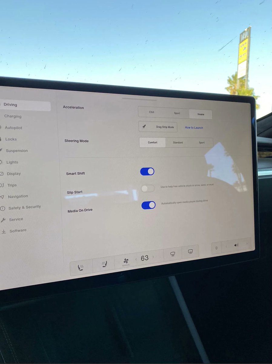 UltraLinx's tweet photo. Interesting new UI changes to the Tesla interface.

I find car UI/UX super interesting as it's so different from designing for a phone or desktop. 

I don't think any car manufacturer has nailed it yet. https://t.co/JF6cu2v59g