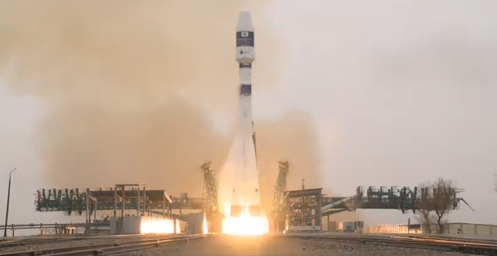 Open_Cosmos's tweet photo. Take off! We're now going through the layers of the atmosphere and accelerating to reach the target altitude and orbiting velocity https://t.co/aTPJRwo6Bb