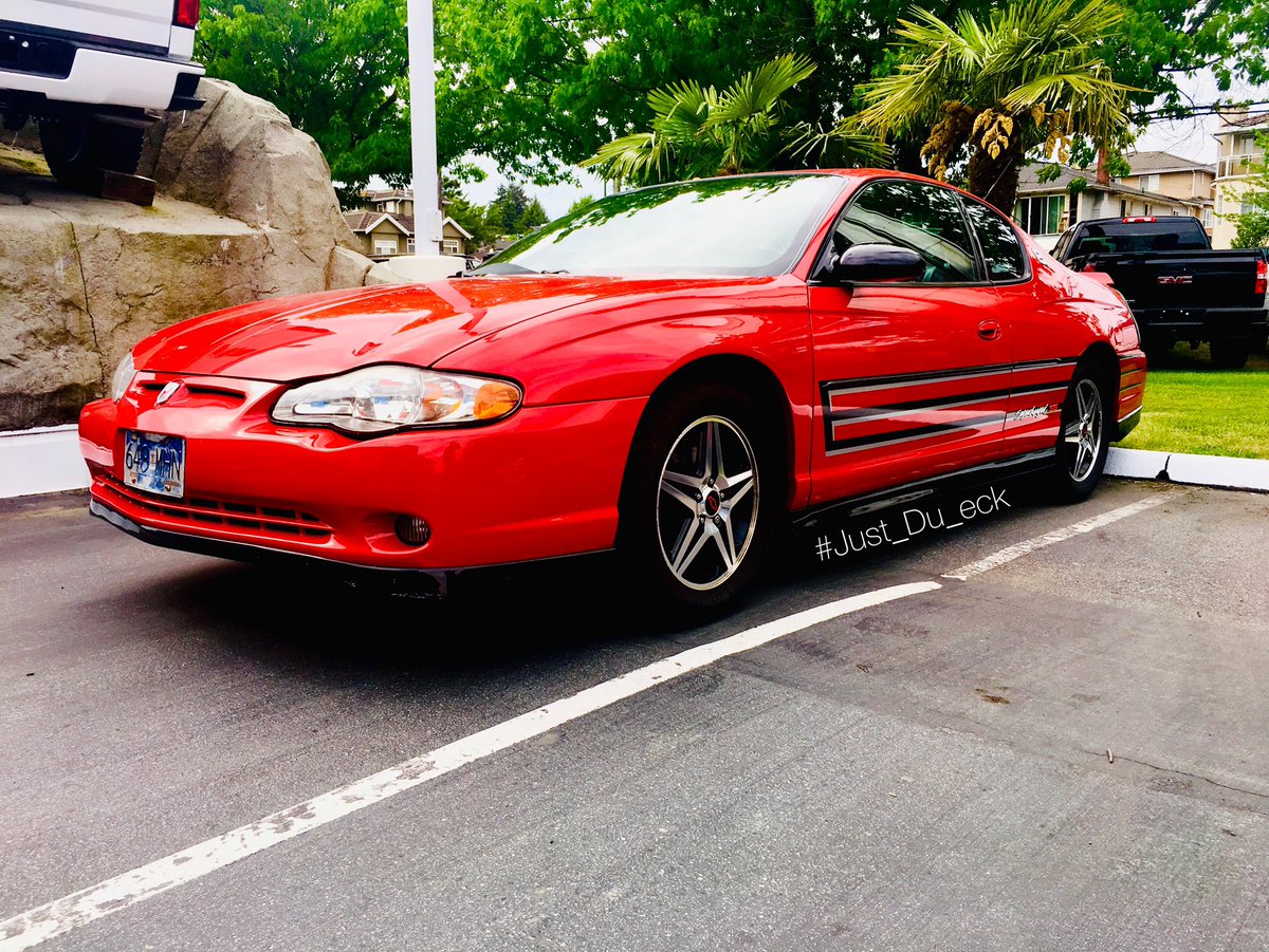 urduecksalesguy's tweet photo. ➡️ Does Anyone Know What This Car Is❓ ⚡️⚡️ #NametheClassicCar ⚡️⚡️ #Just_Du_eck @wildbillphoto @urduecksalesgi1 @MediSpa_LaBella @kmandei3 @cpskins44 @Melanie_Canada #RedRocketCollection #Cars #RedCars #Vancouver https://t.co/xRbbbzS1Sy