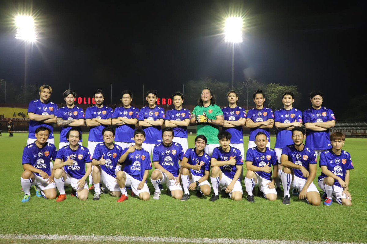 teromusicth's tweet photo. ⚽️ภาพบรรยากาศฟุตบอลนัดพิเศษ “นักเตะจาก Police TERO F.C. กับศิลปิน TERO MUSIC“

#policetero
#TeroMusic https://t.co/yDAj2ndLMv