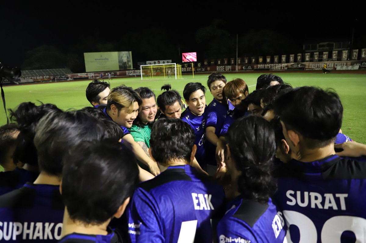 teromusicth's tweet photo. ⚽️ภาพบรรยากาศฟุตบอลนัดพิเศษ “นักเตะจาก Police TERO F.C. กับศิลปิน TERO MUSIC“

#policetero
#TeroMusic https://t.co/yDAj2ndLMv