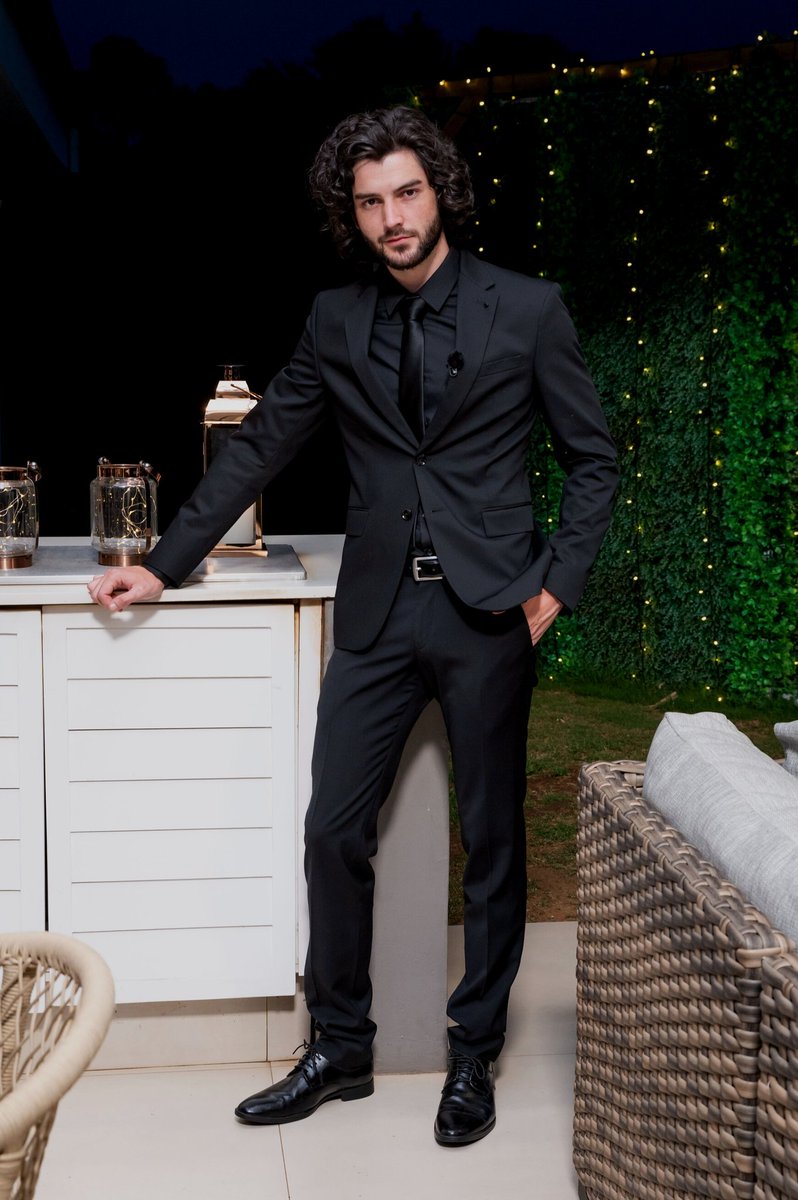 MeyeRuan's tweet photo. I went with the John Wick attire for this one. #TheBacheloretteSA https://t.co/XzXieS8qNR