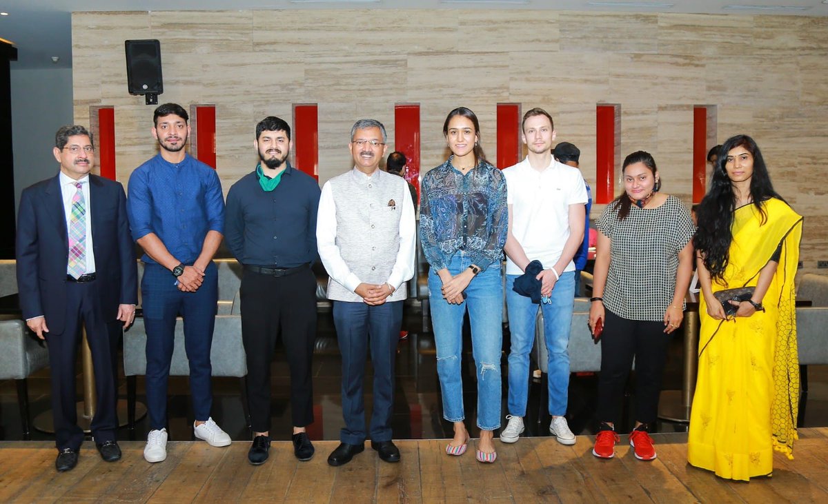 Proud of our Champion Table Tennis players and their star performance in Doha. Ambassador @d_mittal73 felicitated the Tokyo Olympic qualifiers 
 @sharathkamal1  @sathiyantt Gnanasekaran
 @manikabatra_TT and Sutirtha Mukherjee and the head coach @sandeepguptatt