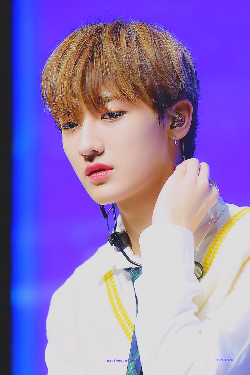 wonchu1218's tweet photo. 210315 쇼케이스

쇼케 날이 벌써 전생 같아요...ㅠ _ ㅠ 
⠀
#Ciipher #싸이퍼 #원 #성원
#박성원 https://t.co/iQS1X7BLEd