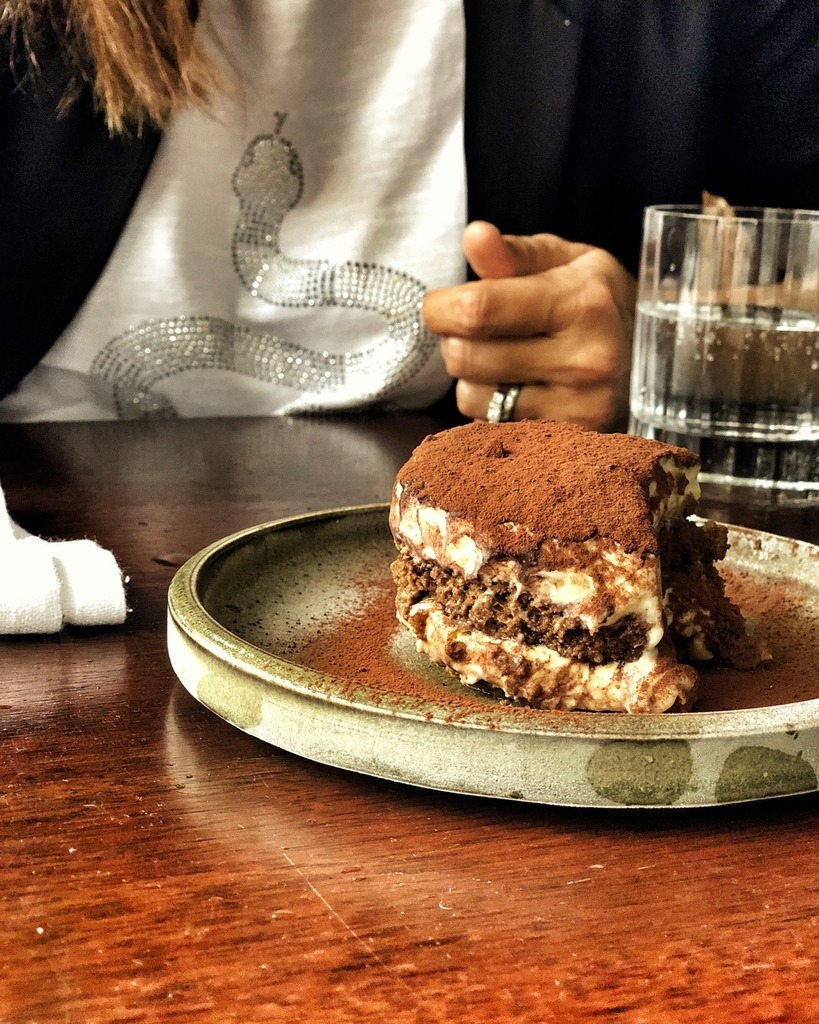 The Darling Wines tweet media