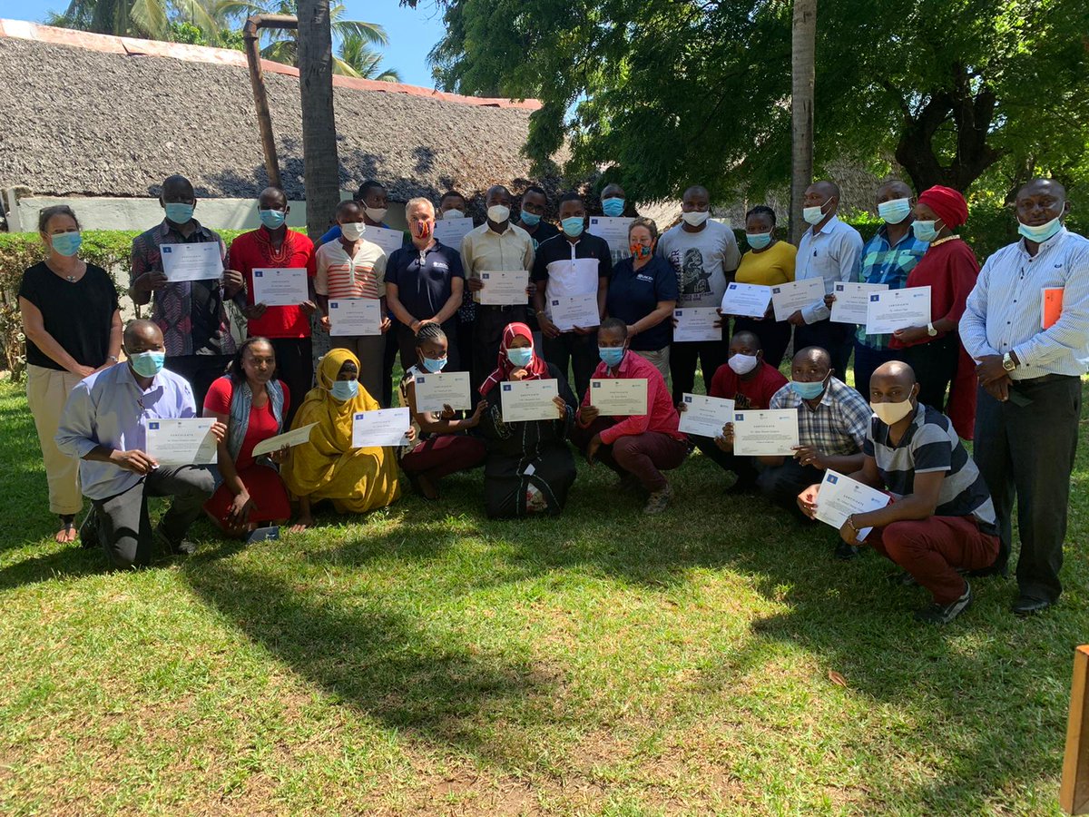 UNODC_BMB's tweet photo. Can you be compassionate and empathetic & at the same time firm but fair when working with high risk suspects? At the end of the custody management training in #mombasa all 23 #antiterrorismunit & #kilindiportpolice @policeKe officers agreed! Supported by @UKCSSF & @UNODC_MCP https://t.co/TKvNufB8Os