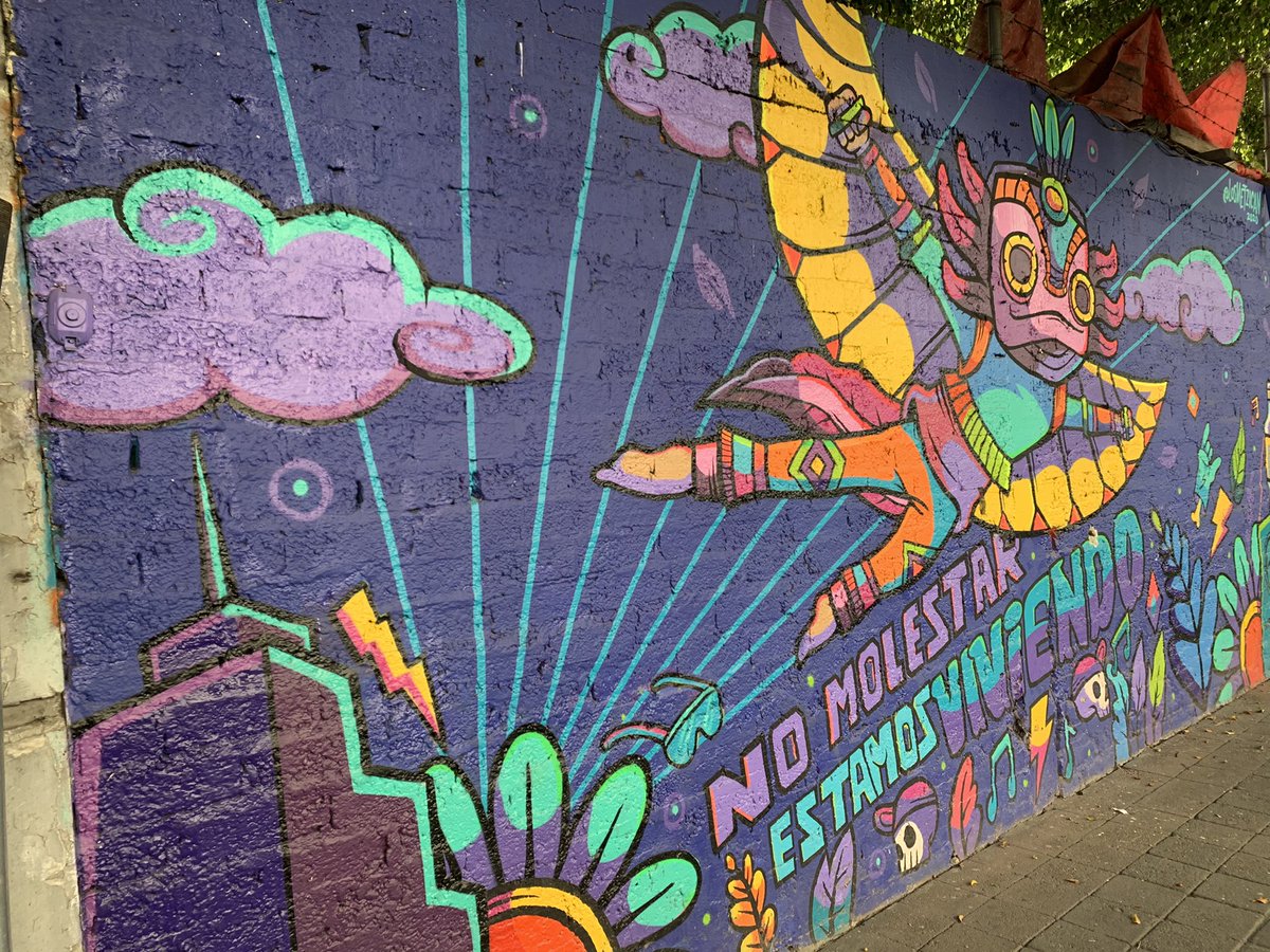 batcandytattoo's tweet photo. En la pared de un estacionamiento donde se hacen bazares chilos #muralcdmx https://t.co/ETbp8i4Qhy