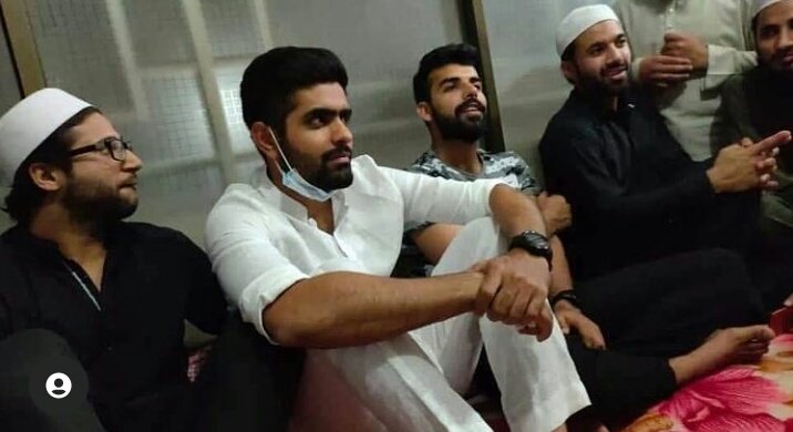 itzhamas's tweet photo. me and boys during this lock down after #ShafqatMahmood announces month holiday ✌ https://t.co/rw1lh5nN1h