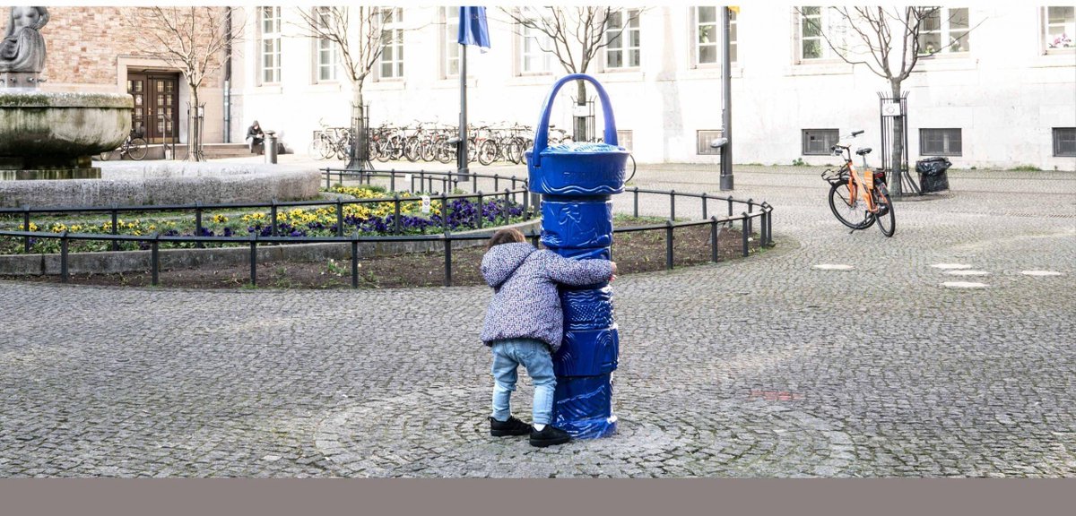 AUL_BB's tweet photo. Zum #Weltwassertag spielerisch Wissen tanken - mit unserem gemeinsam mit @atiptap entwickelten @Actionbound_DE! Er lädt dazu ein, den Donaukiez rund um das Thema Trinkwasser zu erkunden. Der QR-Code für diesen interaktiven Spaziergang ist hier zu finden: https://t.co/q4xIcn5iso https://t.co/7wcJ2I4UXP